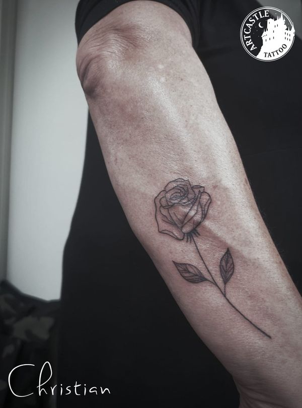 ArtCastleTattoo Tattoo ArtiestChristian Rose lower arm Fineline
