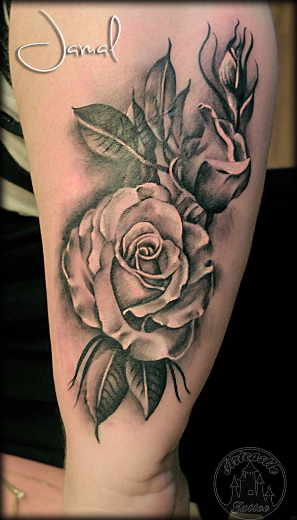 ArtCastleTattoo Tattoo ArtiestJamal Scar cover up with Roses and Leaves Black n Grey