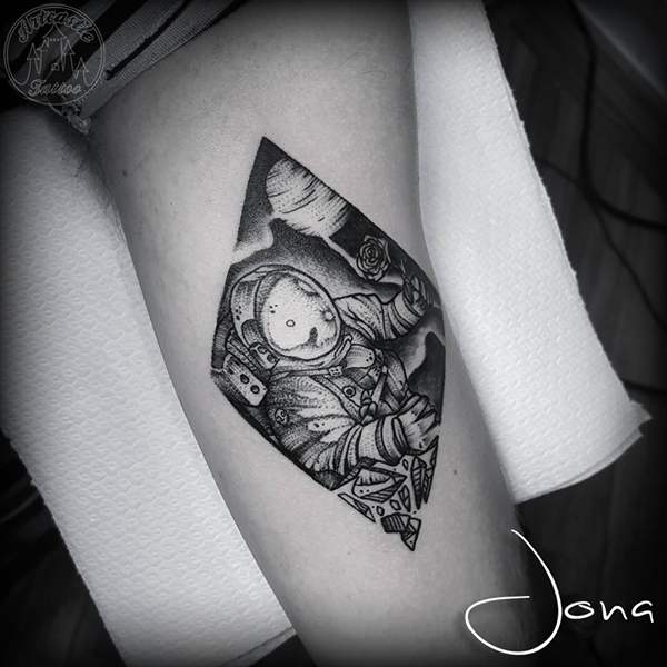 ArtCastleTattoo Tattoo ArtiestJona Blackwork astronaut with space background in diamond shape with details Blackwork
