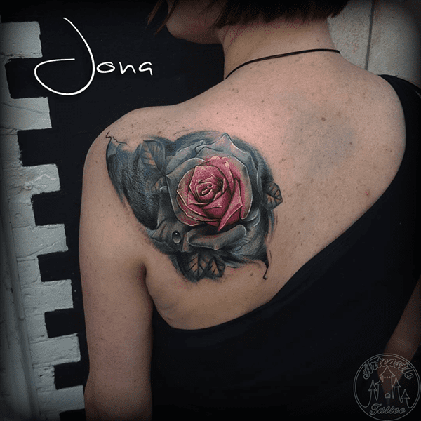 ArtCastleTattoo Tattoo ArtiestJona Coverup with a realistic rose in full vivid color on shoulder with water droplets Color