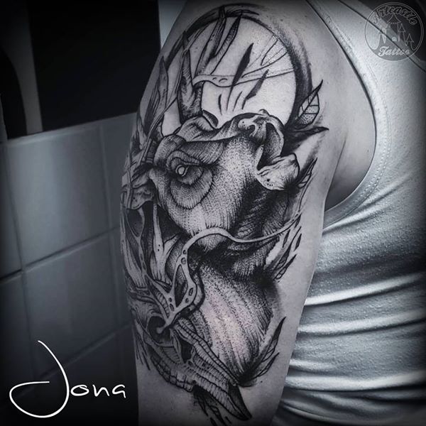 ArtCastleTattoo Tattoo ArtiestJona Elk with skull in blackwork on upper arm Blackwork