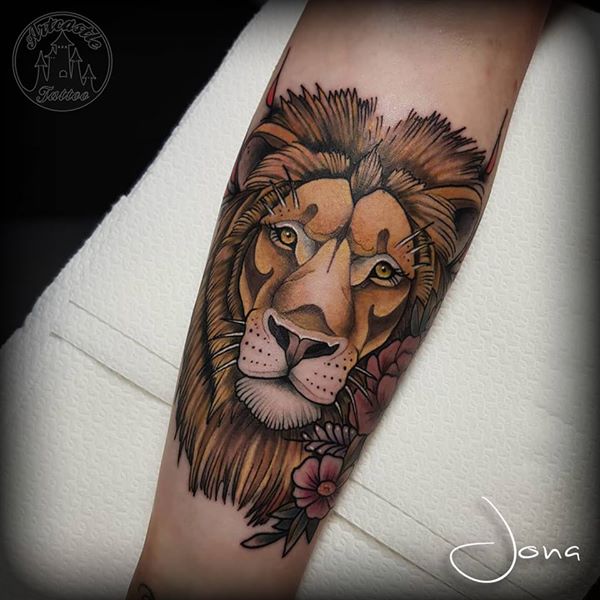 ArtCastleTattoo Tattoo ArtiestJona Neo Traditional Lion tattoo Color