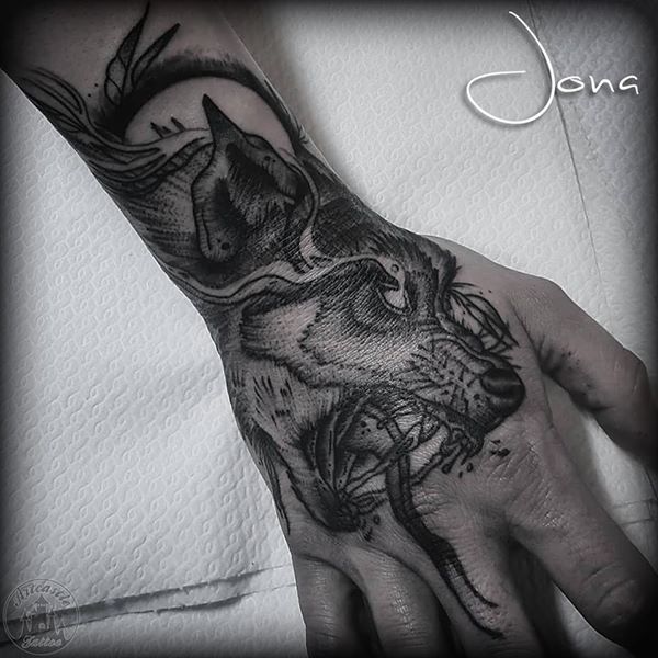 ArtCastleTattoo Tattoo ArtiestJona Wolf in stunning detailed blackwork on hand Blackwork