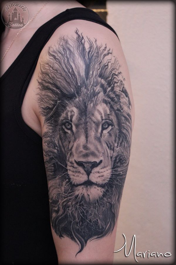 ArtCastleTattoo Tattoo ArtiestMariano Realistic lion head tattoo healed upper arm Black n Grey