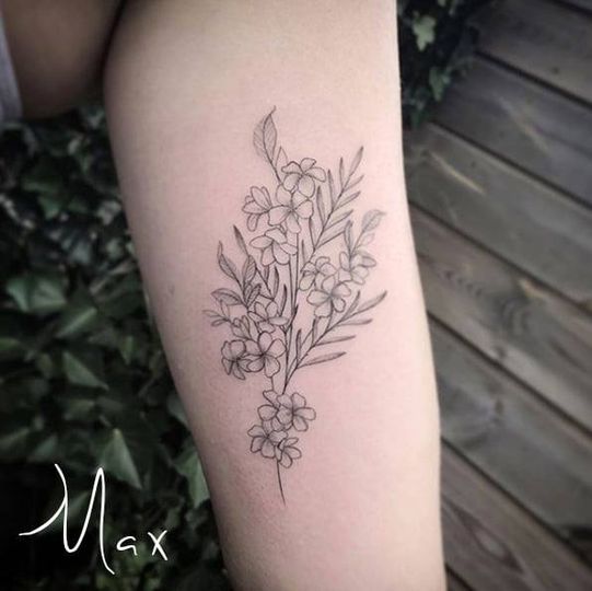 ArtCastleTattoo Tattoo ArtiestMax Bouquet of flowers on arm