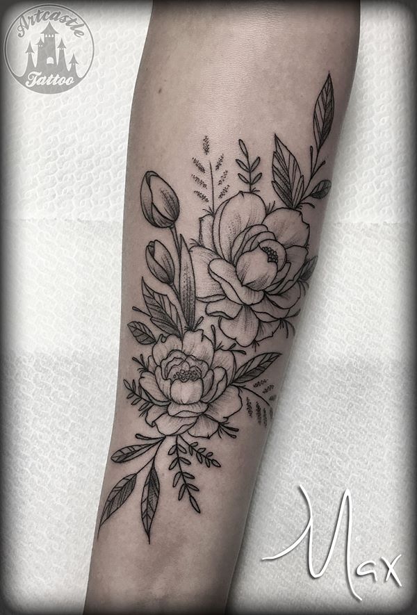 ArtCastleTattoo Tattoo ArtiestMax Flower on lower arm. Black n grey Black n grey