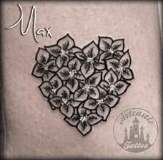 ArtCastleTattoo Tattoo ArtiestMax Tiny flowers in the shape of a heart Black n Grey