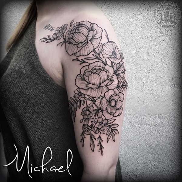 ArtCastleTattoo Tattoo ArtiestMichael Flowers half sleeve with dotwork upper arm Blackwork
