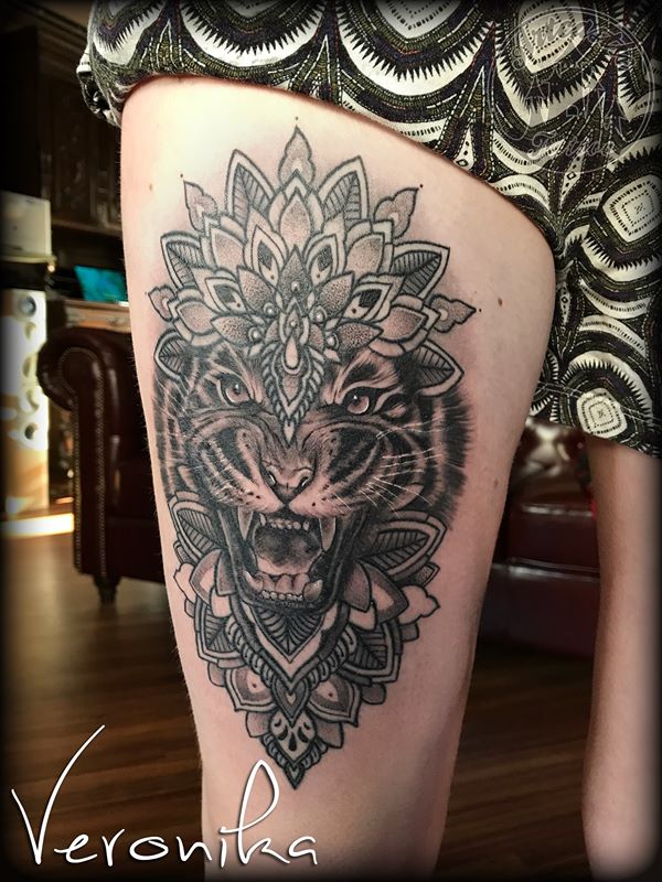 ArtCastleTattoo Tattoo ArtiestVeronika Black n grey realistic Tiger tattoo with mandala upper leg Mandala