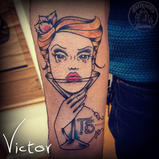 ArtCastleTattoo Tattoo ArtiestVictor Womans face and martini glass tattoo lower arm Kleur Color